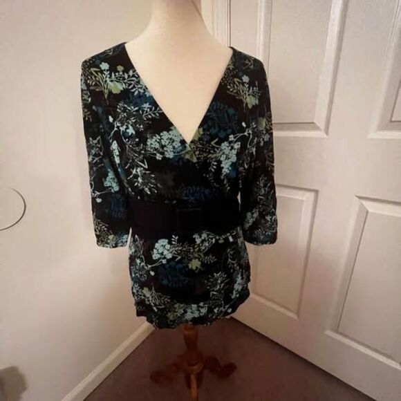 Style & Co Tops - Blouse XL Style & Co. Black Floral V Neck Belt pit-pit=20” length=27” C3023